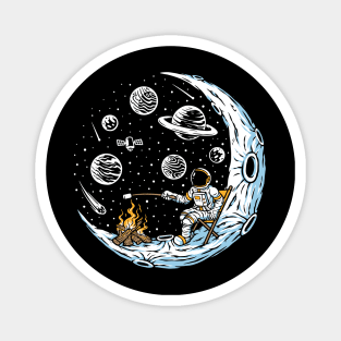Astronaut on the moon Magnet